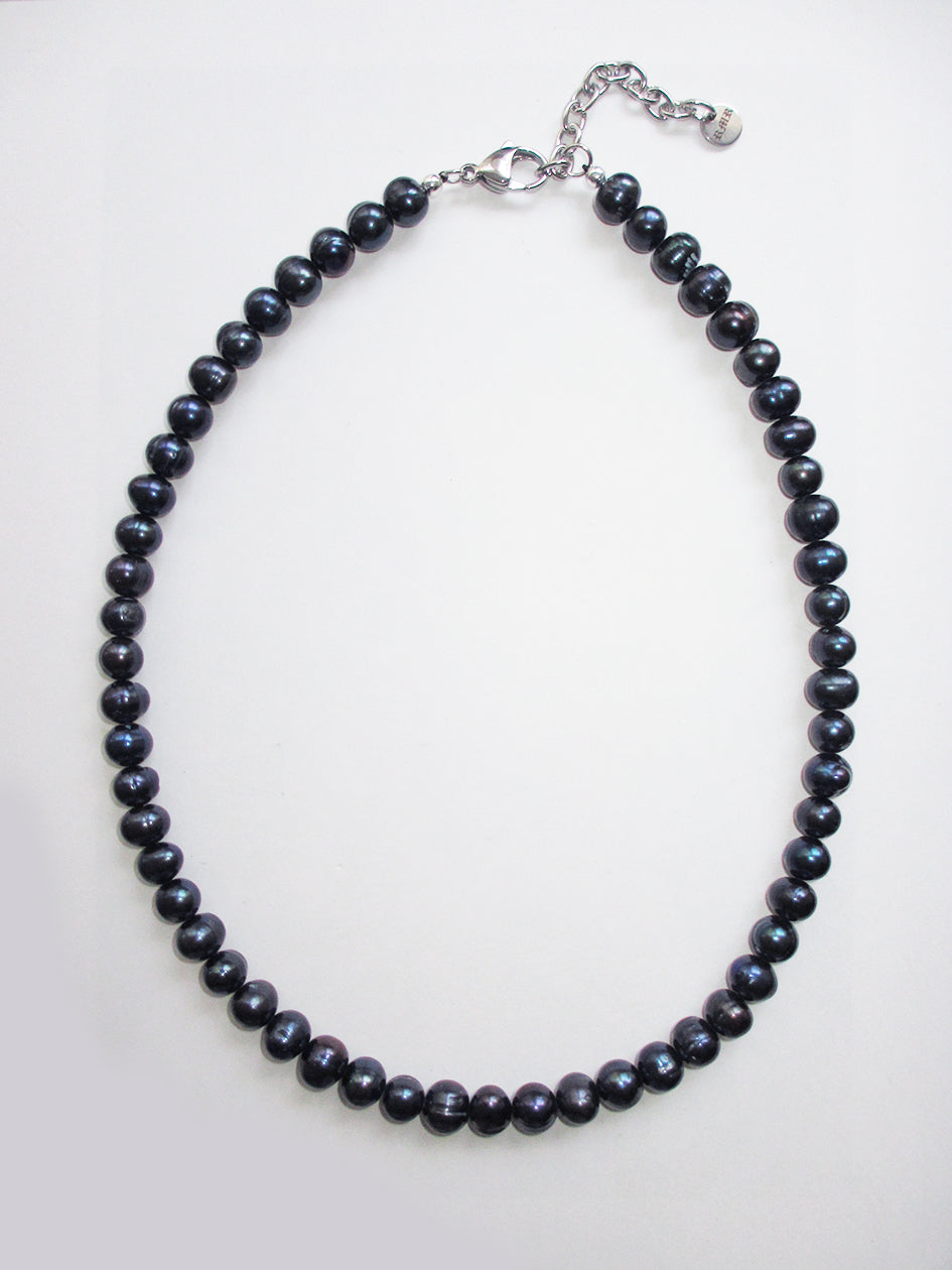 BLACK PEARL NECKLACE – Rimor Jewelry