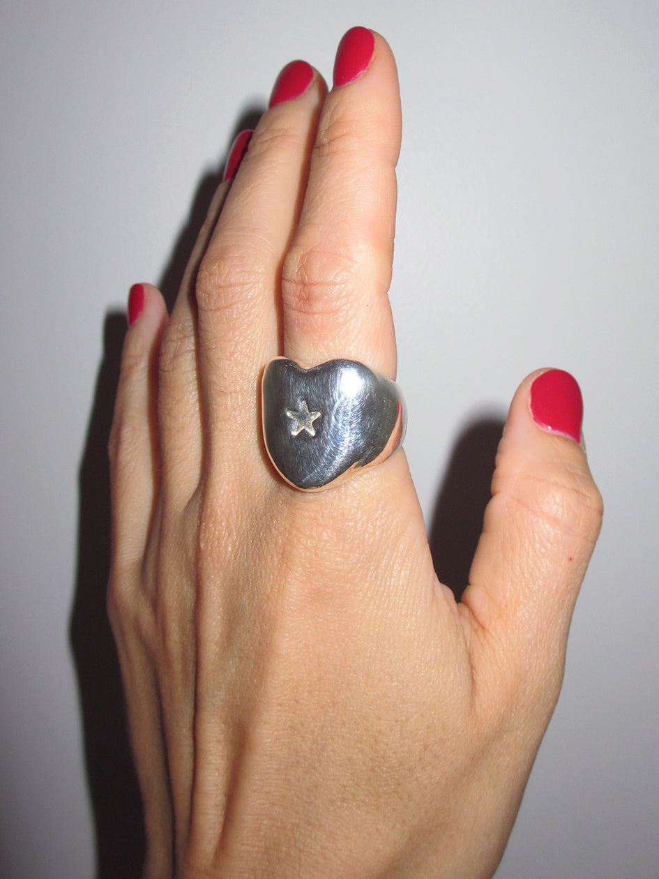 THE XL STAR HEART SIGNET RING 925 sterling silver – Rimor Jewelry