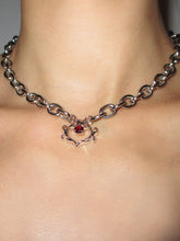 Load image into Gallery viewer, MINI SELMA HEART CHAIN CHOKER RED