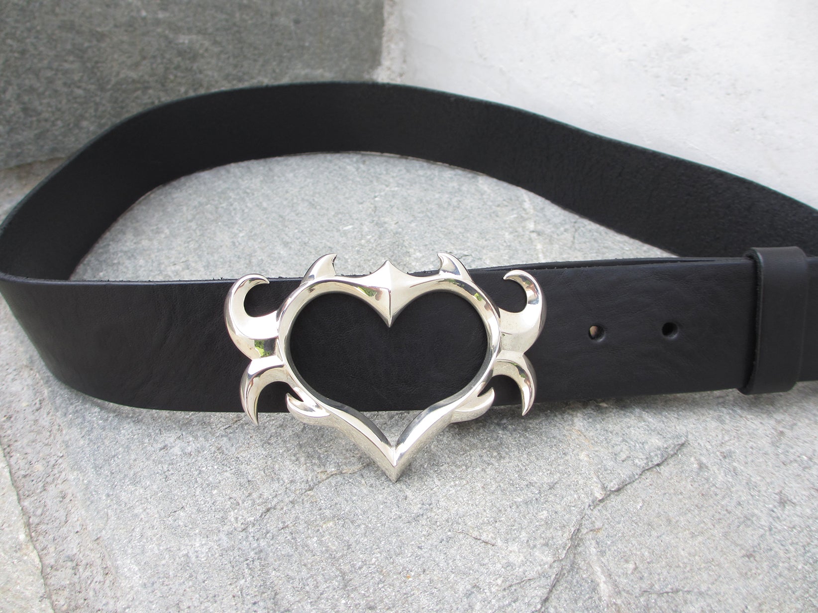THE SELMA HEART BELT – Rimor Jewelry