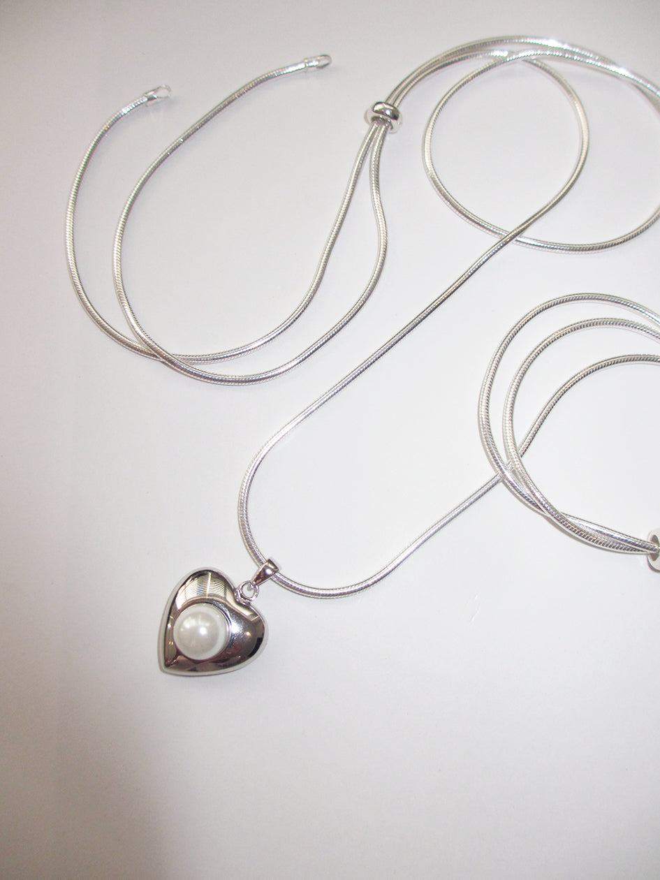THE VENUS HEART SNAKE CHAIN NECKLACE – Rimor Jewelry