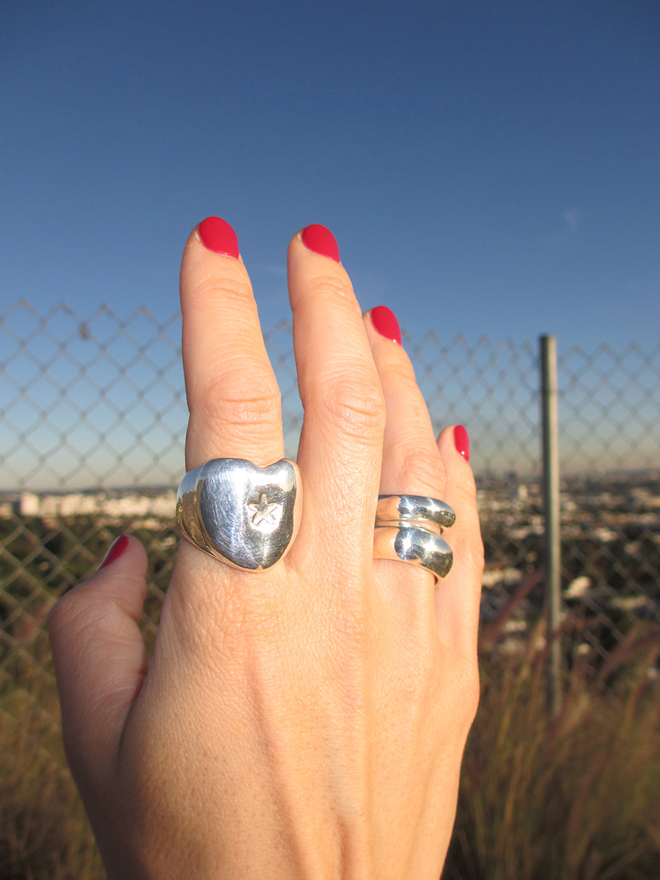 THE XL STAR HEART SIGNET RING 925 sterling silver – Rimor Jewelry