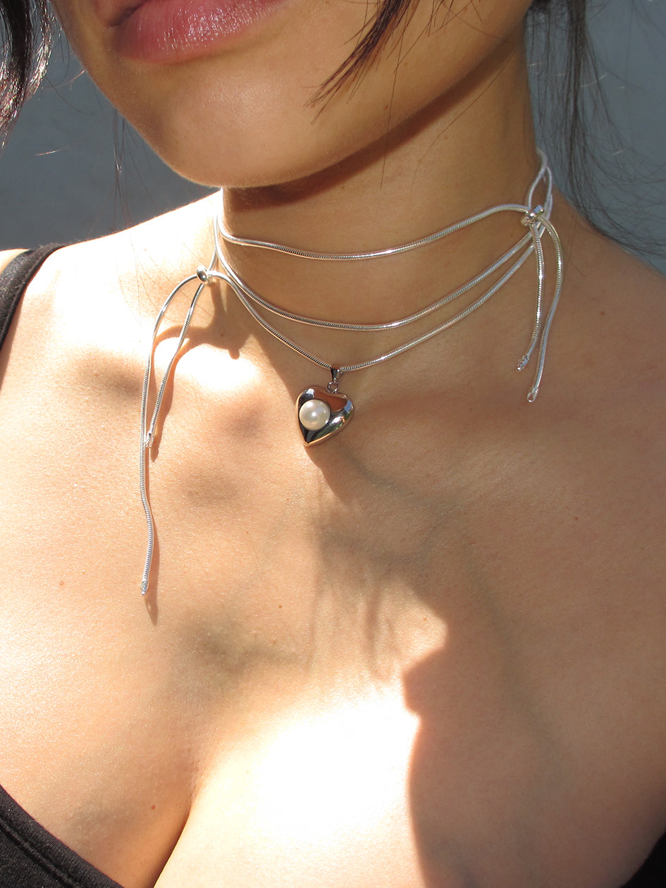 THE VENUS HEART SNAKE CHAIN NECKLACE – Rimor Jewelry