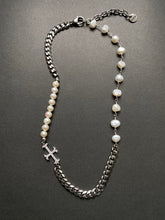 Load image into Gallery viewer, THE ADAMAS ROSARY CHAIN CHOKER