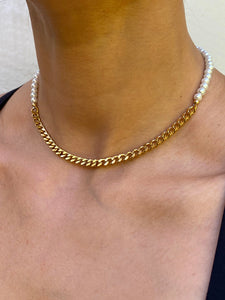 THE DELICATE PEARLY CHAIN CHOKER GOLD