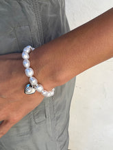 Load image into Gallery viewer, THE MINI VENUS BAROQUE PEARL BRACELET SILVER