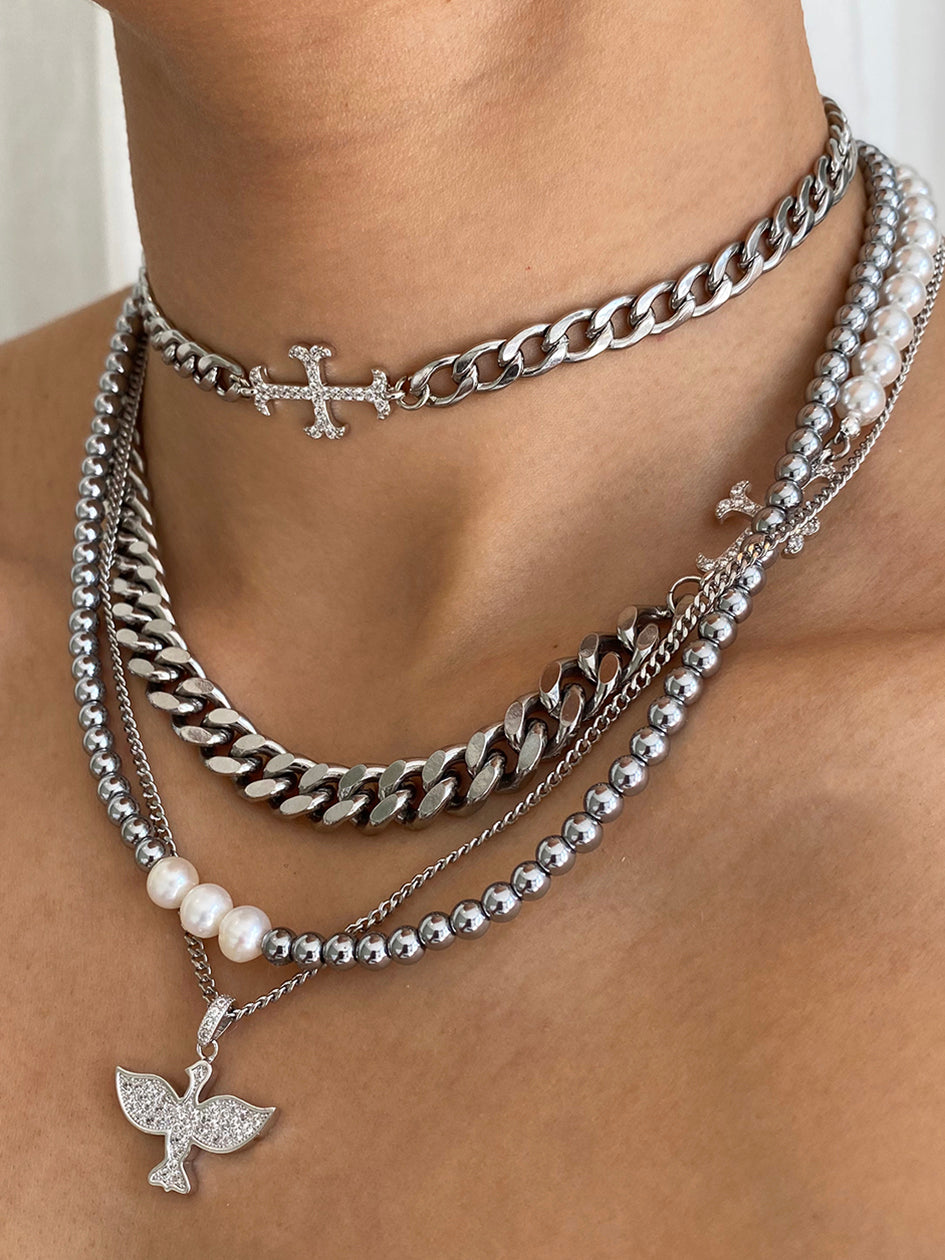 THE SILVER ADAMAS CROSS LINK CHOKER