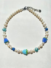 Load image into Gallery viewer, PRE-ORDER: BERRY BLUE PEARL CHOKER