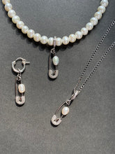 Load image into Gallery viewer, PIN THROUGH MY PEARL FRESHWATER PEARL CHOKER SILVER