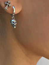 Load image into Gallery viewer, THE SKULL EARRING