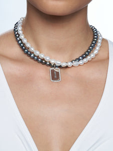 THE PEACOCK PEARL RMR TAG CHOKER