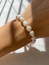 Load image into Gallery viewer, THE BAROQUE FRESHWATER PEARL BRACELET